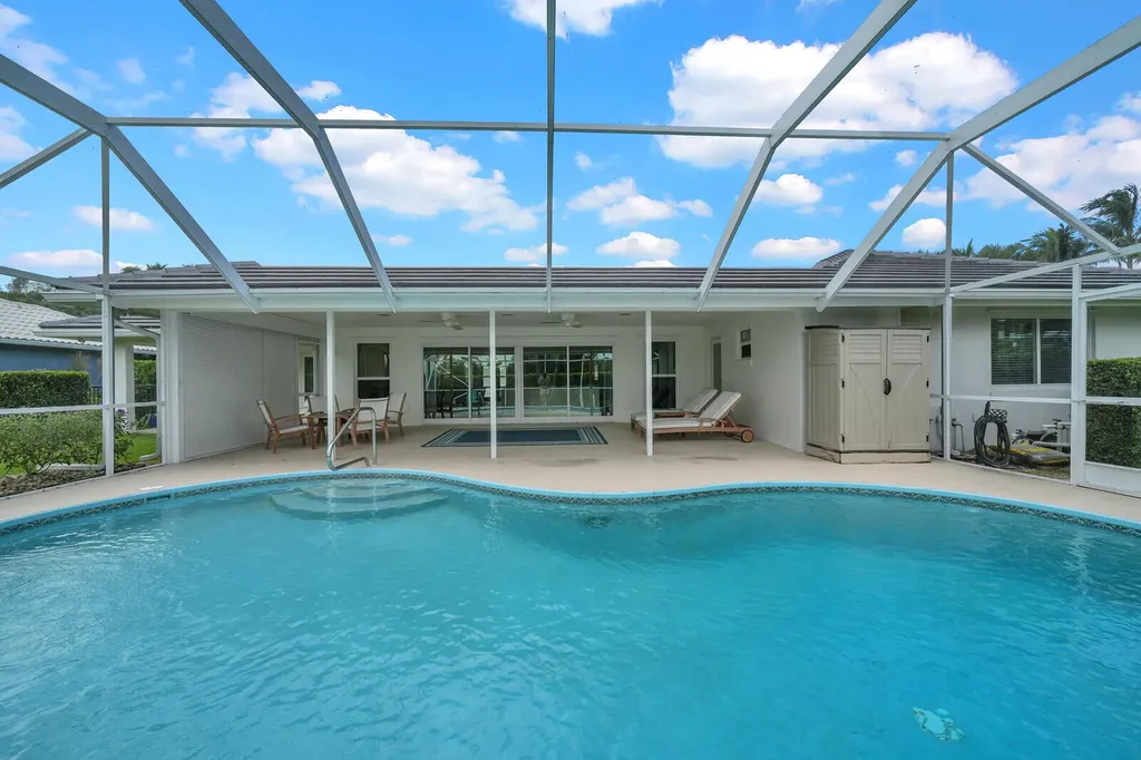 341 Glenbrook Drive Atlantis FL 33462