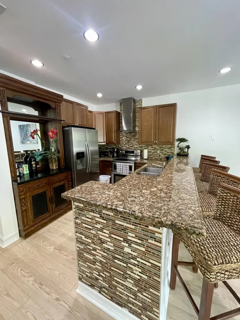 540 NE 17th Avenue Fort Lauderdale FL 33301