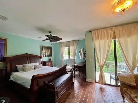 540 NE 17th Avenue Fort Lauderdale FL 33301