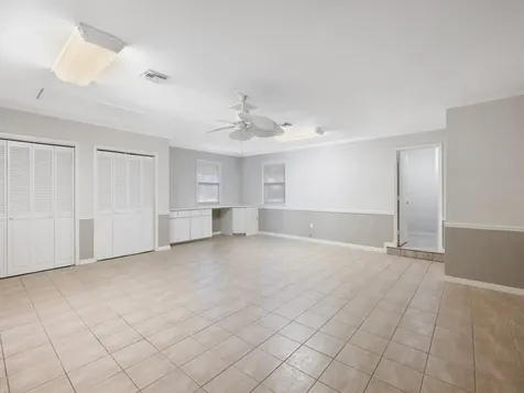 4790 16th Street Vero Beach FL 32966