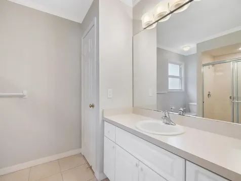 4790 16th Street Vero Beach FL 32966