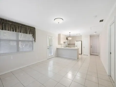4790 16th Street Vero Beach FL 32966