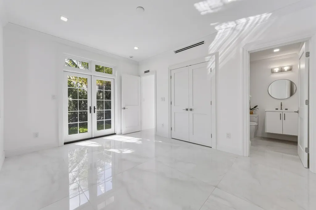 259 Oleander Avenue Palm Beach FL 33480