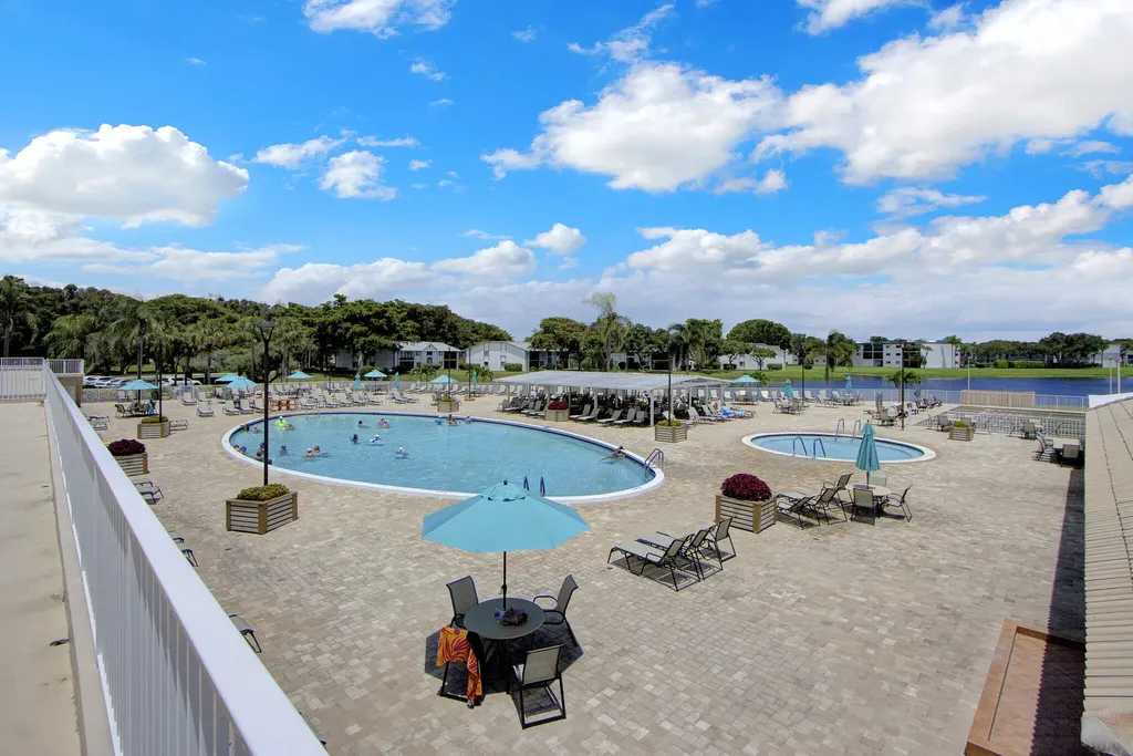 15451 Pembridge Drive Delray Beach FL 33484