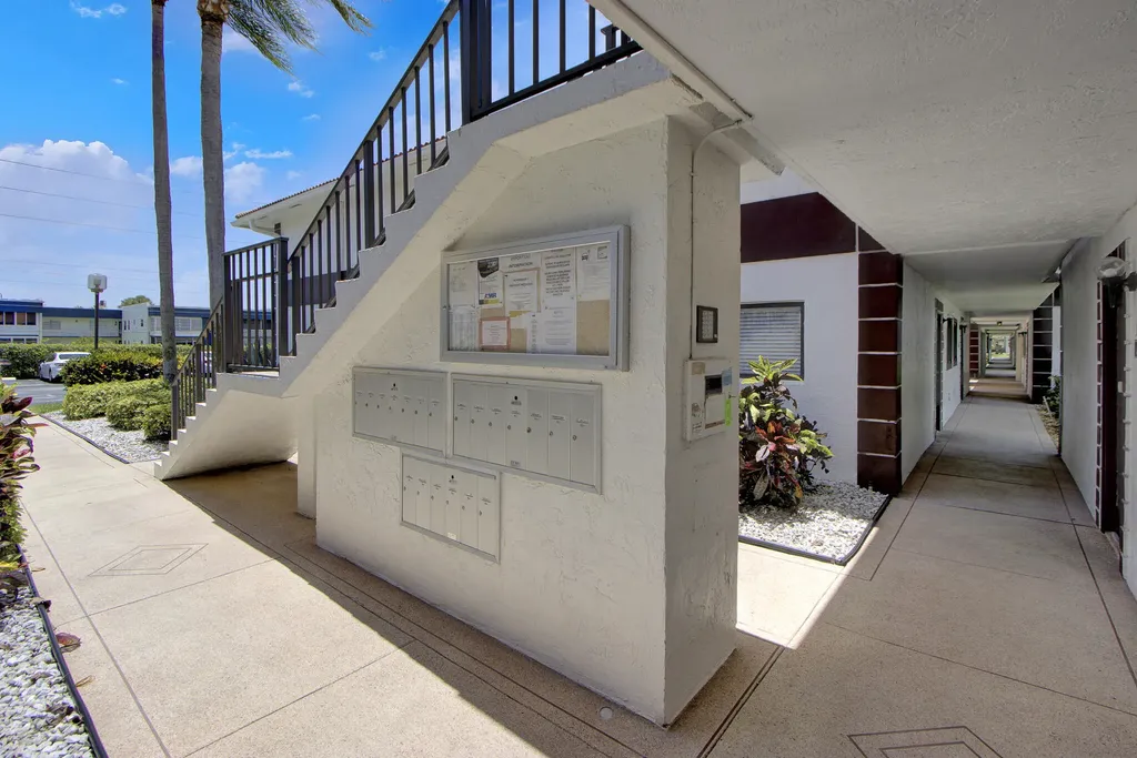 15451 Pembridge Drive Delray Beach FL 33484