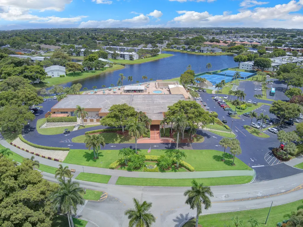 15451 Pembridge Drive Delray Beach FL 33484