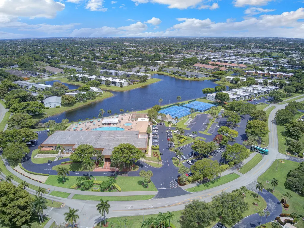 15451 Pembridge Drive Delray Beach FL 33484