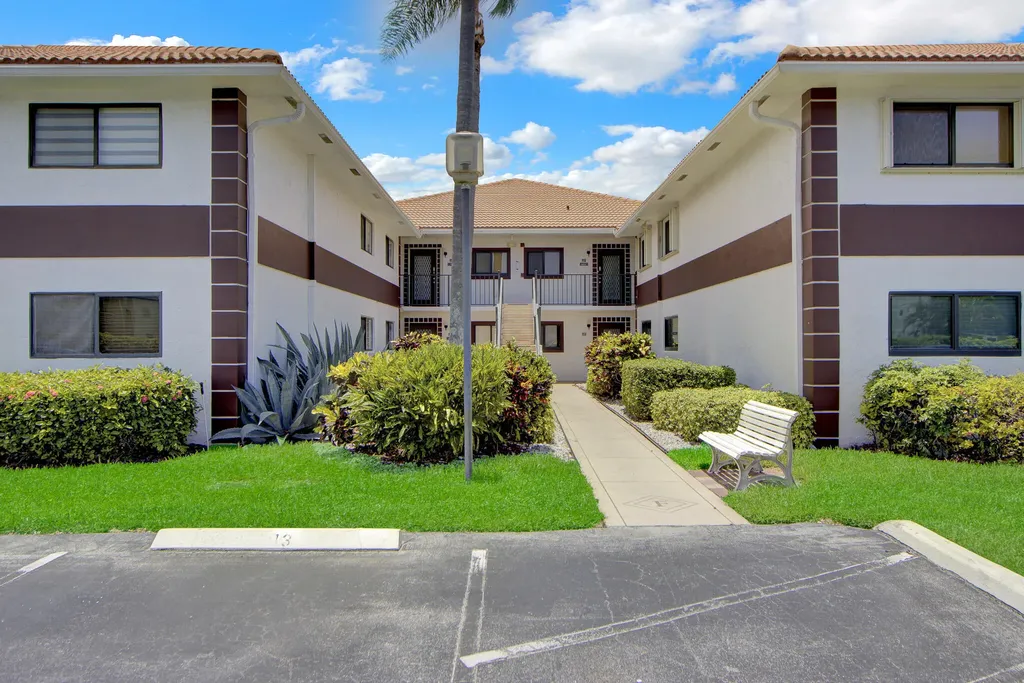 15451 Pembridge Drive Delray Beach FL 33484