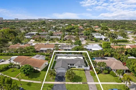 124 Oregon Lane Boca Raton FL 33487