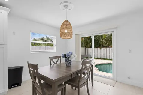 124 Oregon Lane Boca Raton FL 33487