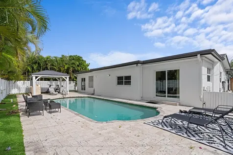 124 Oregon Lane Boca Raton FL 33487