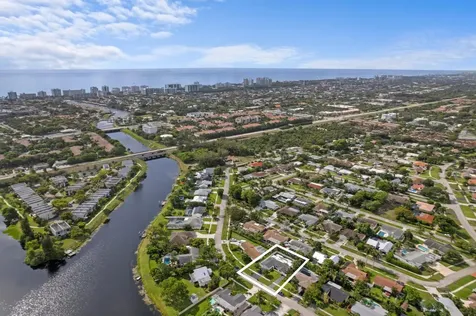 124 Oregon Lane Boca Raton FL 33487