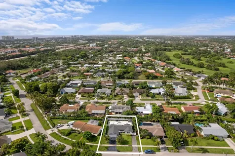 124 Oregon Lane Boca Raton FL 33487