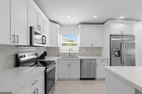 124 Oregon Lane Boca Raton FL 33487
