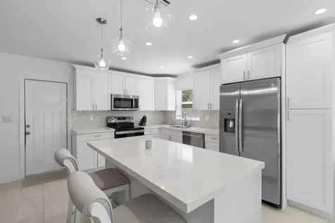 124 Oregon Lane Boca Raton FL 33487