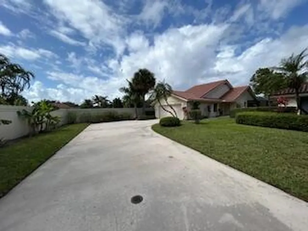 2900 Cuyahoga Lane West Palm Beach FL 33409
