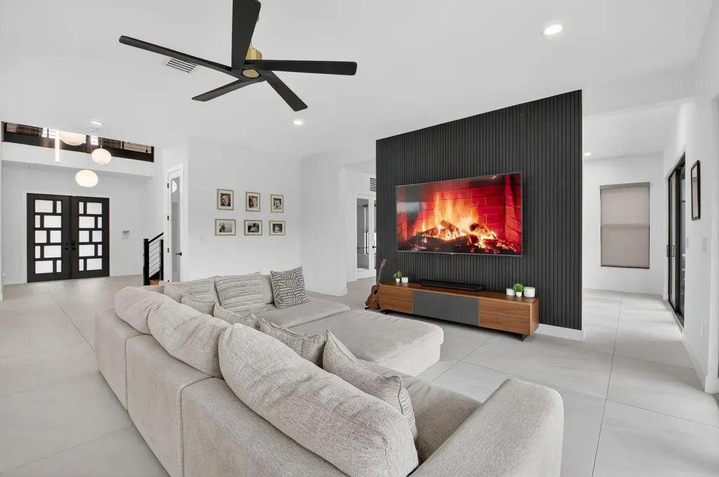 8845 Skyward Street Boca Raton FL 33496