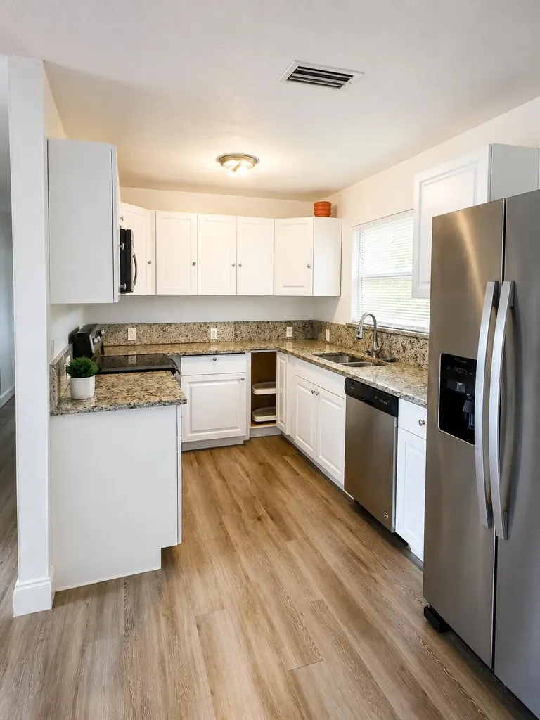 2405 N 44th Street Fort Pierce FL 34946