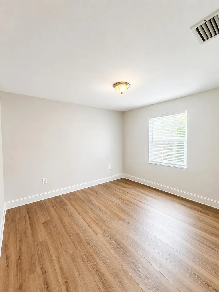 2405 N 44th Street Fort Pierce FL 34946