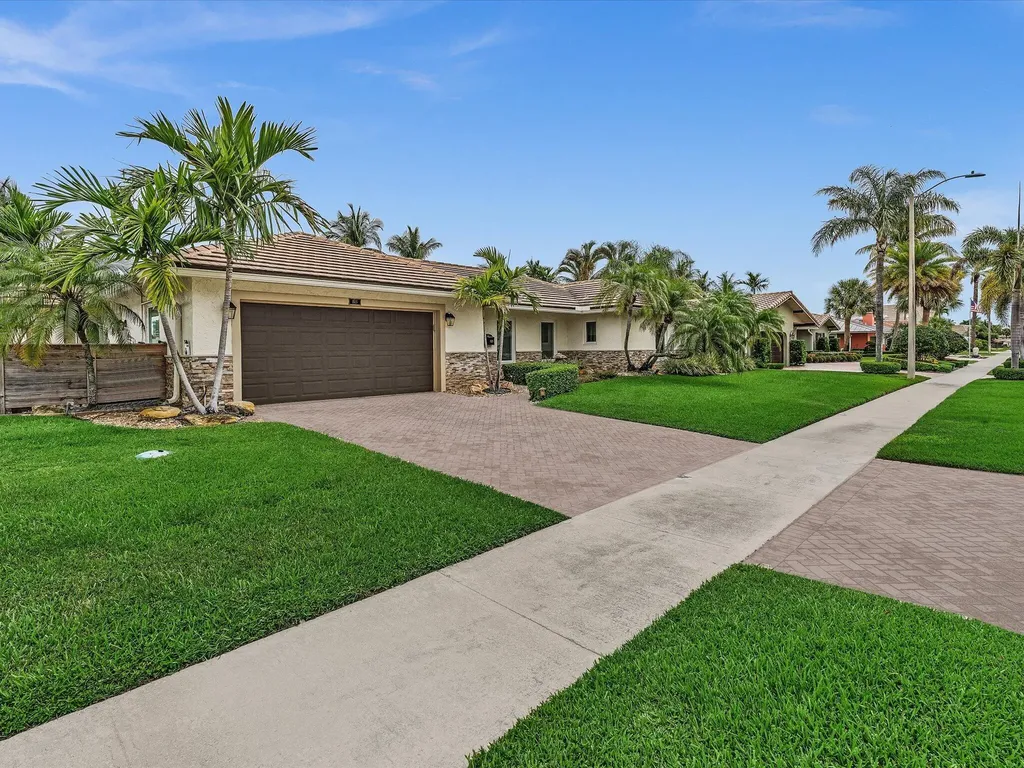 1525 SE 12th Street Deerfield Beach FL 33441