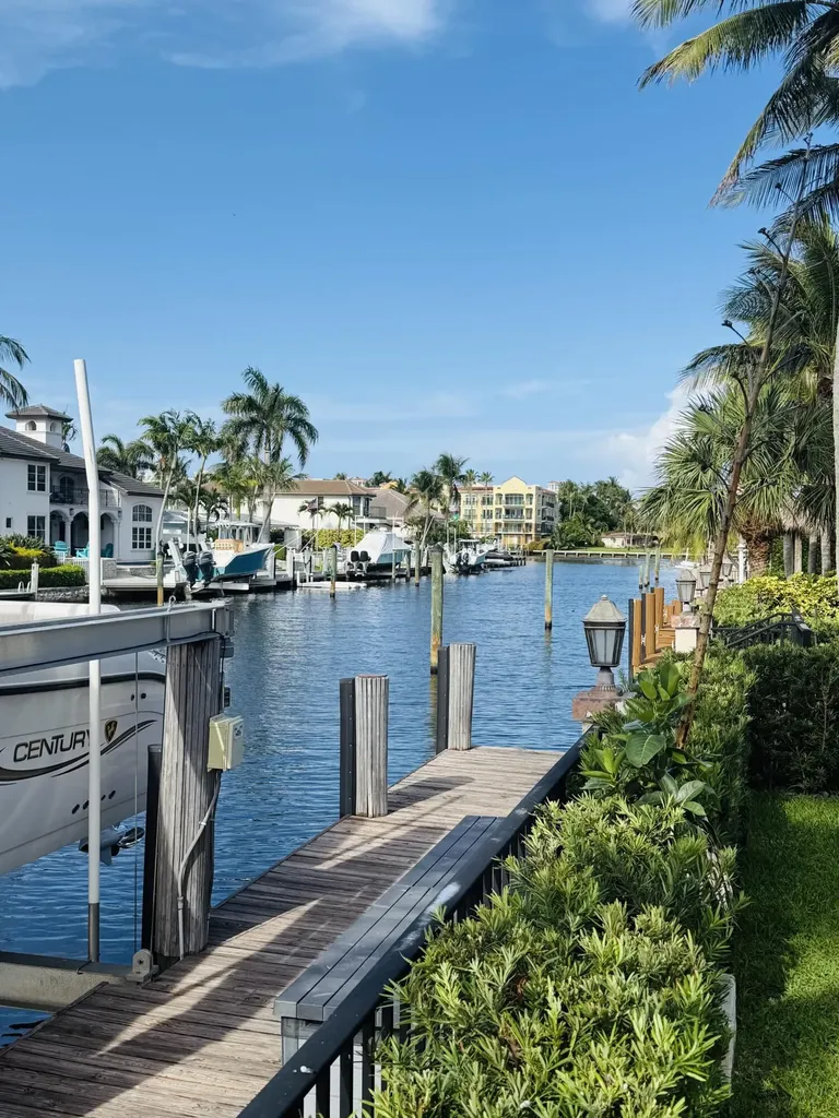 1525 SE 12th Street Deerfield Beach FL 33441