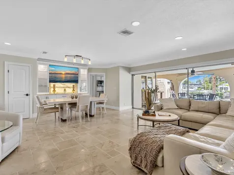 1525 SE 12th Street Deerfield Beach FL 33441