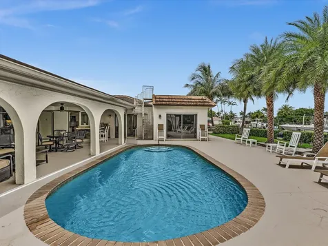 1525 SE 12th Street Deerfield Beach FL 33441