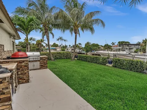 1525 SE 12th Street Deerfield Beach FL 33441