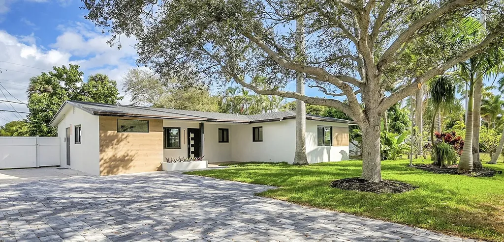 1257 NW 4th Street Boca Raton FL 33486