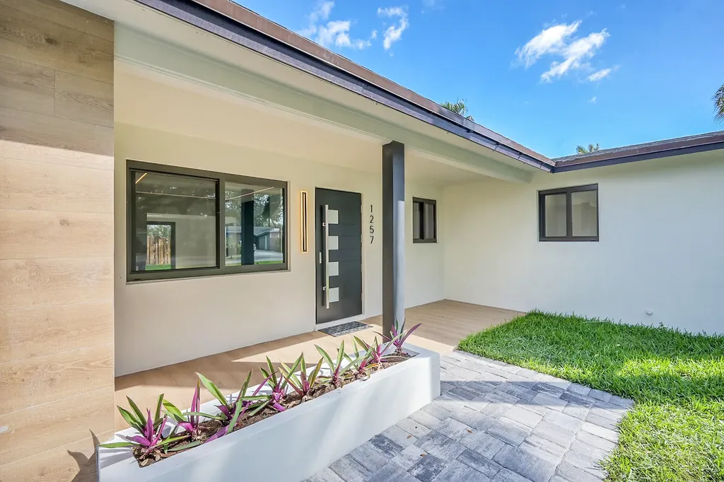 1257 NW 4th Street Boca Raton FL 33486