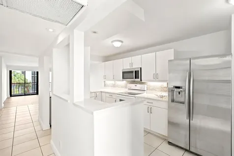 8 Royal Palm Way Boca Raton FL 33432
