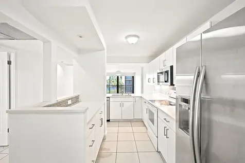 8 Royal Palm Way Boca Raton FL 33432