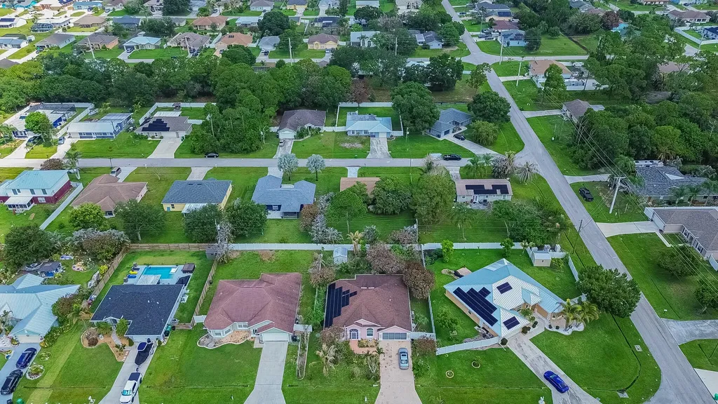 308 SW De Gouvea Terrace Port St Lucie FL 34984