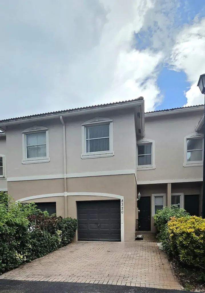 8320 Lagos De Campo Boulevard Tamarac FL 33321