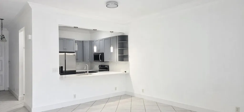 8320 Lagos De Campo Boulevard Tamarac FL 33321