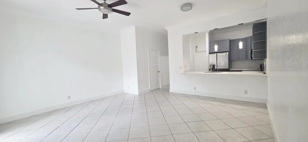 8320 Lagos De Campo Boulevard Tamarac FL 33321