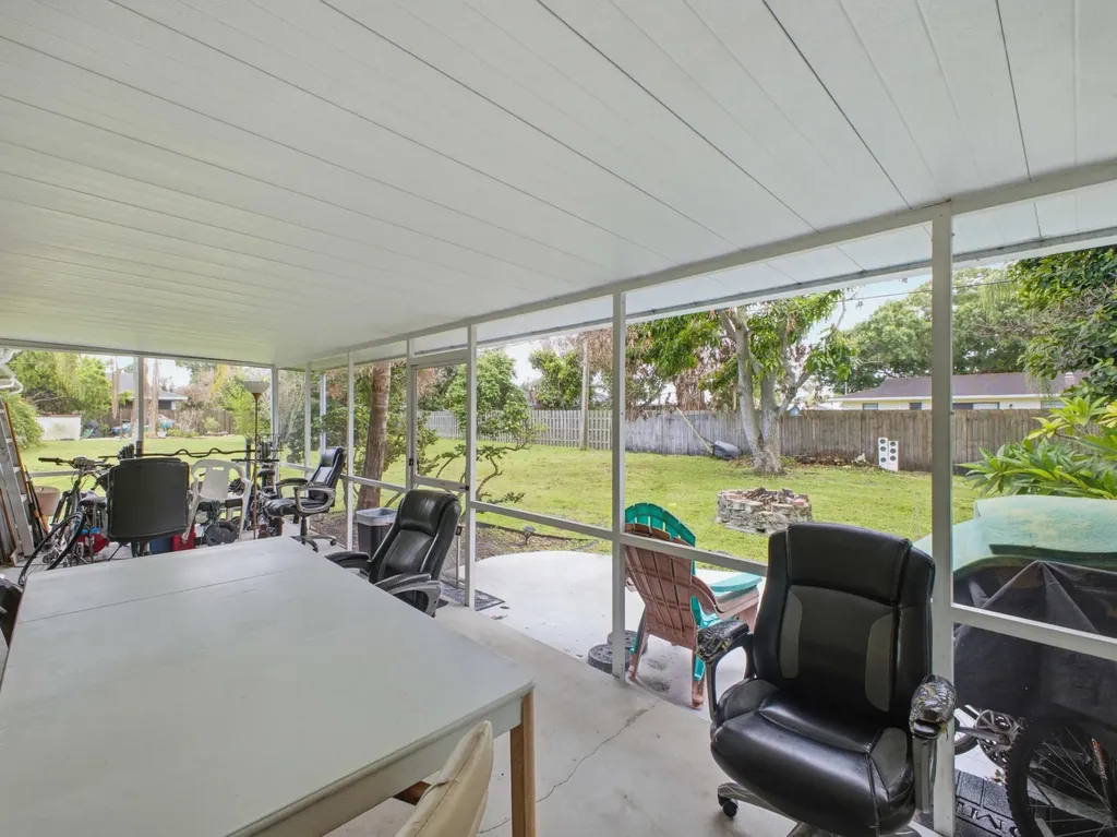 1010 SE Euclid Lane Port St Lucie FL 34983