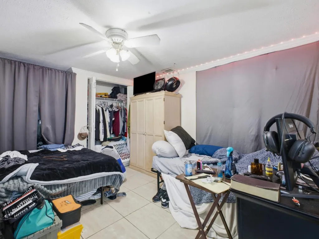 1010 SE Euclid Lane Port St Lucie FL 34983