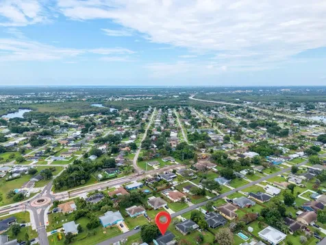 1010 SE Euclid Lane Port St Lucie FL 34983
