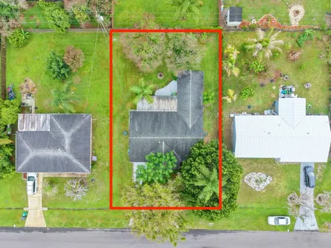1010 SE Euclid Lane Port St Lucie FL 34983