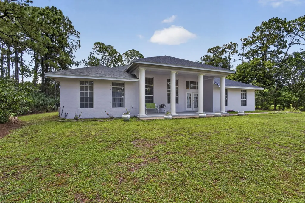 16571 78th Road N Loxahatchee FL 33470