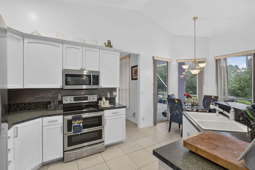 16571 78th Road N The Acreage FL 33470