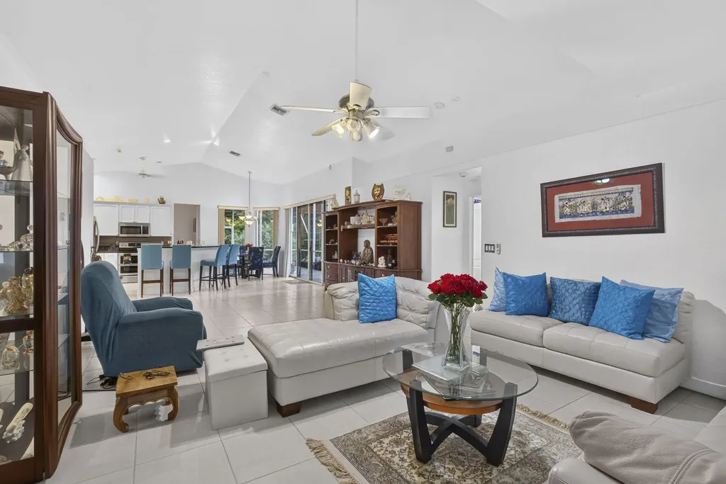 16571 78th Road N Loxahatchee FL 33470