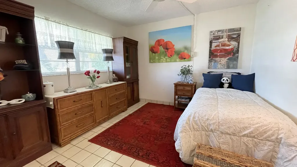4 Abbey Lane Delray Beach FL 33446