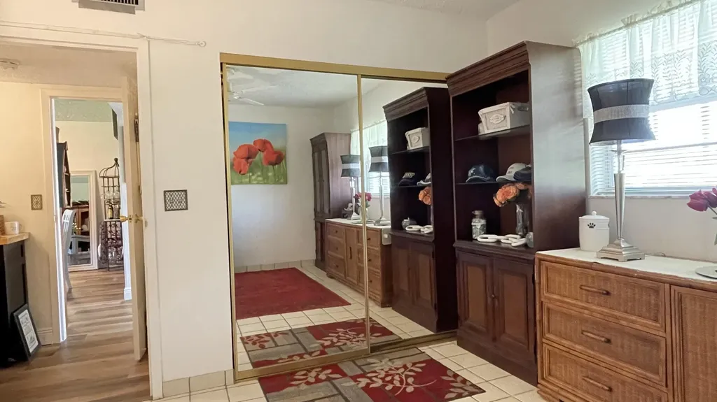 4 Abbey Lane Delray Beach FL 33446