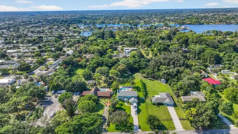 6701 Hillside Lane Lake Worth FL 33462