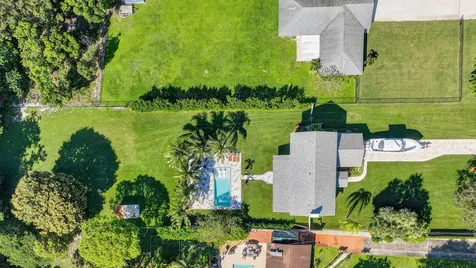 6701 Hillside Lane Lake Worth FL 33462