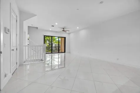 7115 Edison Place Palm Beach Gardens FL 33418