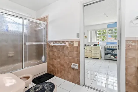 7337 SW 21st Street Miami FL 33155