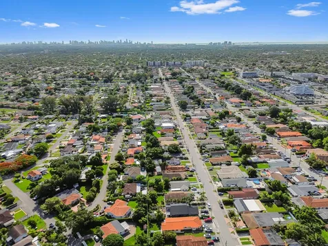 7337 SW 21st Street Miami FL 33155